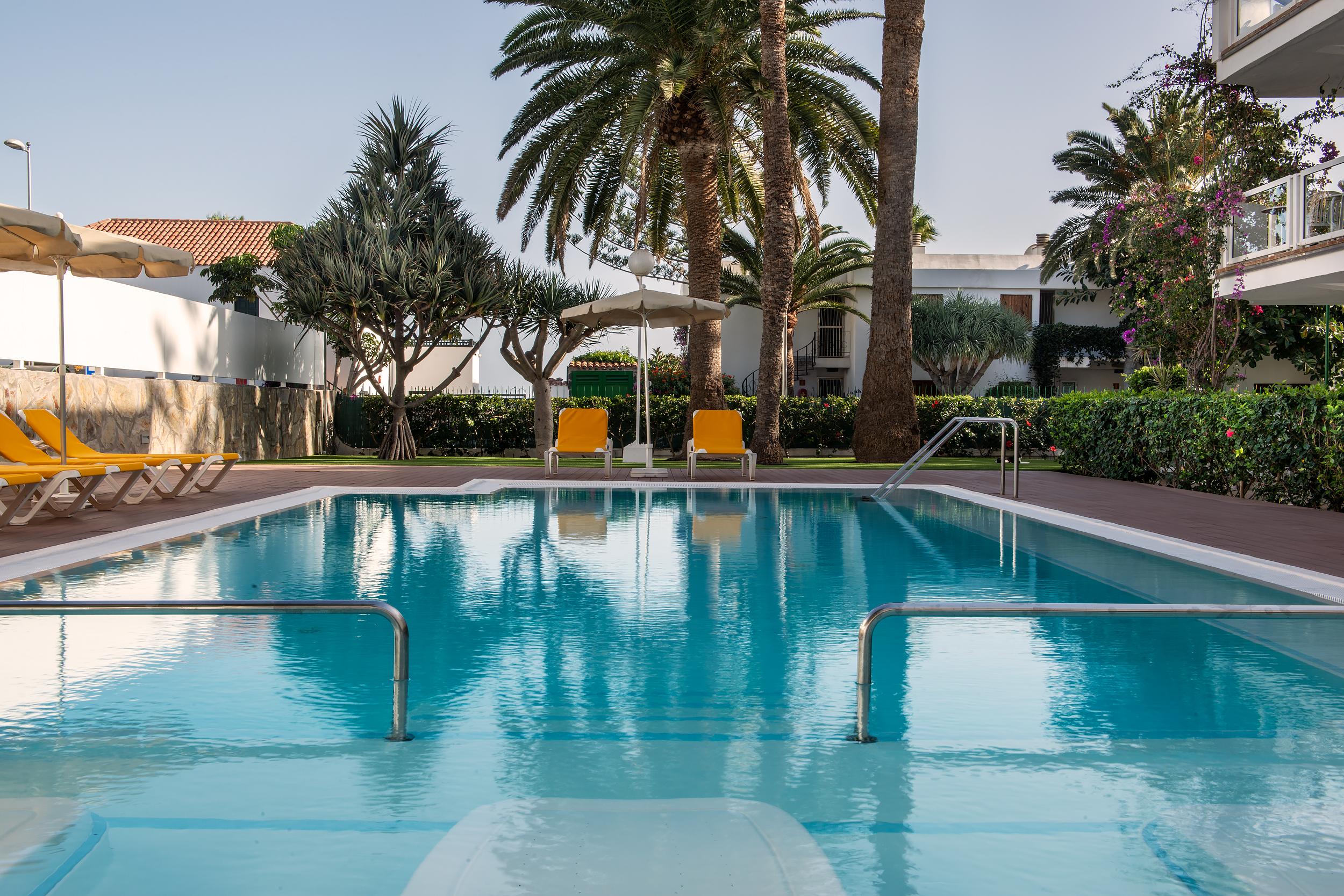Apartamentos Montemayor プラヤ・デル・イングレス エクステリア 写真